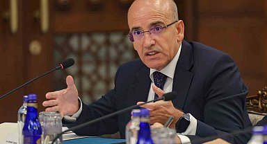 Bakan Şimşek: "Dar kesimlerin alım gücünün kalıcı şekilde artırılmasının tek yolu enflasyonu tek haneye düşürmekle olur"