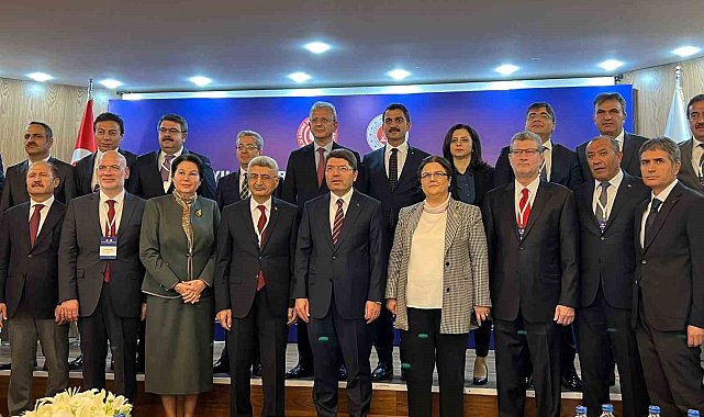 Bakan Tunç, '20. Yılında Bilgi Edinme Hakkı Çalıştayı'na katıldı