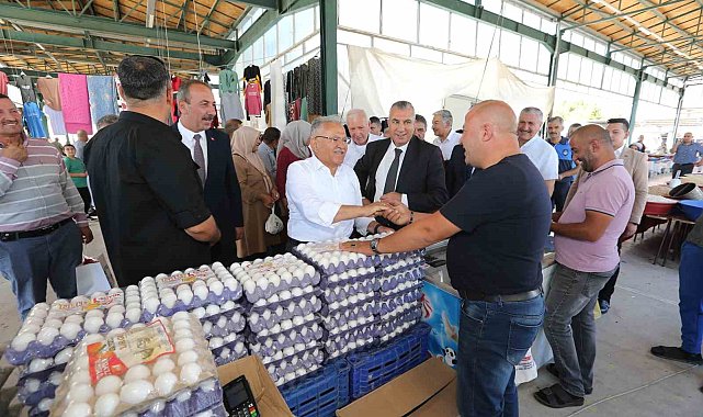 Başkan Büyükkılıç, Tomarza'da Esnafla Buluştu