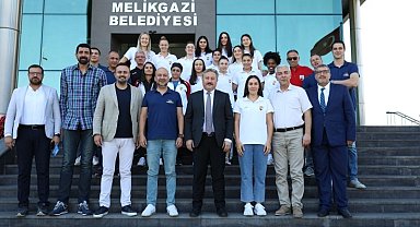 Başkan Palancıoğlu'ndan Melikgazi Kayseri Kadın Basketbol maçına davet