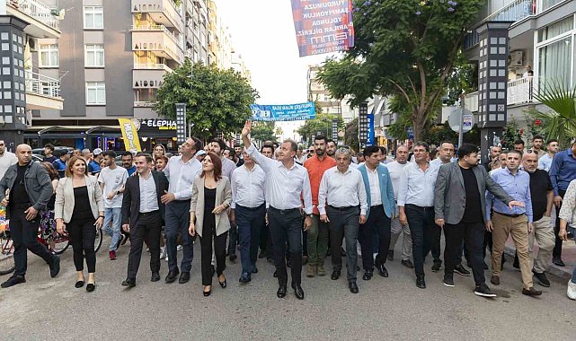 Başkan Seçer: "Sağlıklı yaşamanın en kestirme yolu bir bisiklet sahibi olup Mersin'de yaşamak"