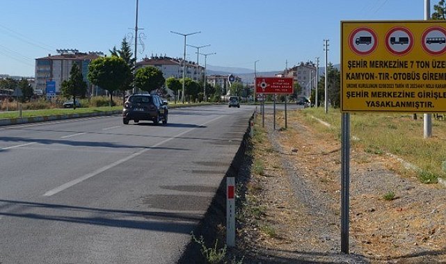 Beyşehir'in giriş ve çıkışlarındaki görünür noktalara uyarı levhaları yerleştirildi
