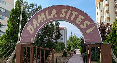 Blok ve daire numaraları yanlış yazılan vatandaşlar evlerini satamıyor
