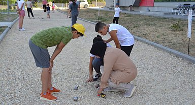 Bocce petank çiftler yarışması