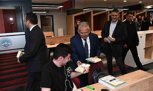 Büyükşehir Belediyesi, 11 kütüphanesi ile gençlerin ilgi odağı oluyor