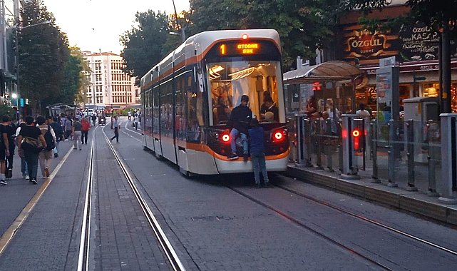 Canını tehlikeye atan çocukların önüne geçilemiyor