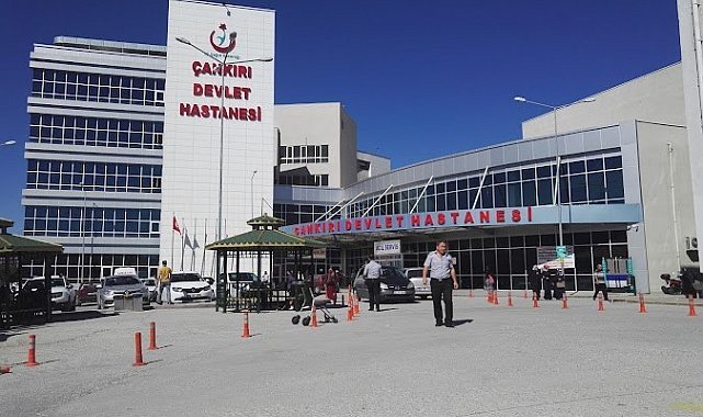 Çankırı'da iki otomobil çarpıştı: 1 ölü, 7 yaralı