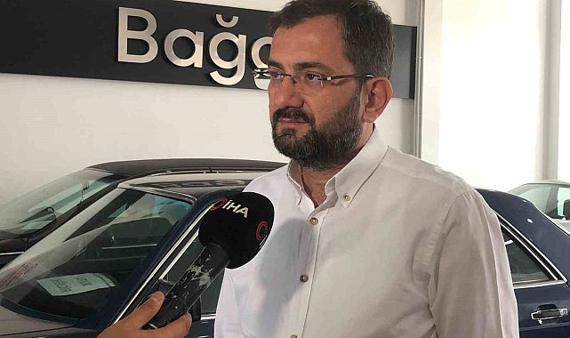 Daha fazla para için baskı ve tehditle dükkanından çıkarılmak istendiğini iddia etti