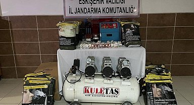 Eskişehir'de jandarma 11 kilogram kaçak tütün ele geçirdi