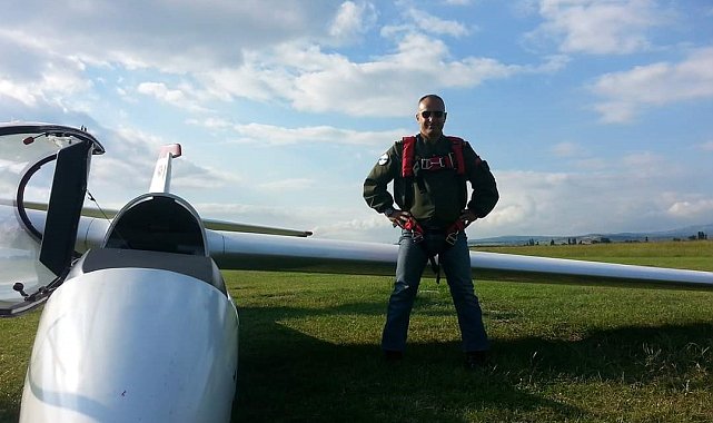Eskişehir'de yelkenkanatlar çarpıştı: 1 pilot öldü, 1 pilot yaralı