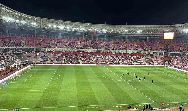 Eskişehirli futbolseverler, Türkiye-Ermenistan maçına hazır