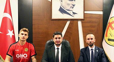Eskişehirspor'da yeni stoper transferi