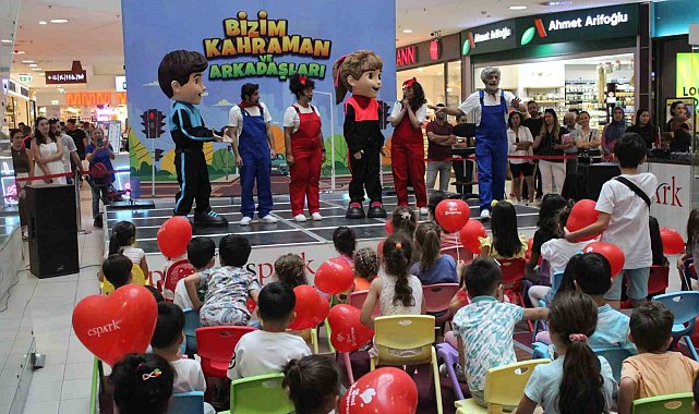 Espark AVM'de çocuklar eğlenerek öğrendi