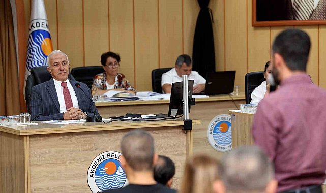 Gültak, yeniden aday adayı olduğu açıkladı