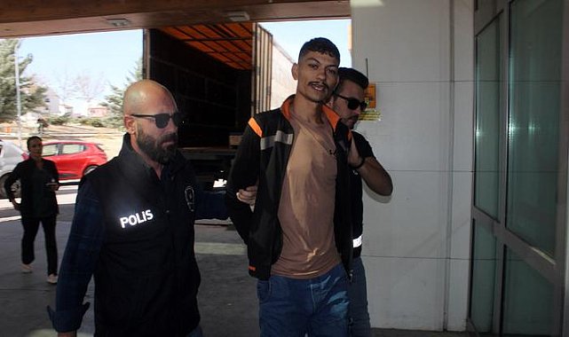 İki sevgili çaldıkları otomobille tatile giderken yakalandı, sözleri şaşkına çevirdi! 'Daha büyük oynayacağız'