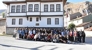 İnönü'ye ziyaretçi akını