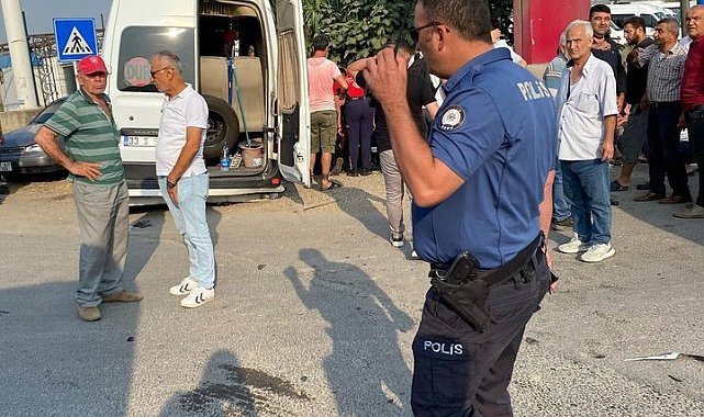 İşçi servisi ile otomobil çarpıştı: 15 yaralı