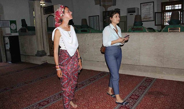 İspanya'dan Kudüs'e yürüyen Carlota Salazar Karaman'da mola verdi