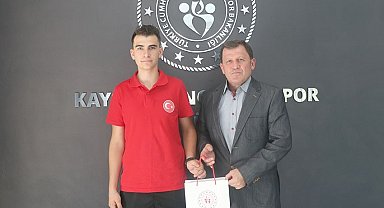 Kabakcı, başarılı sporcuyu ağırladı