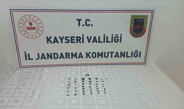 Kaçak kazıda çıkardığı tarihi eserleri satmaya hazırlanan şahıs yakalandı