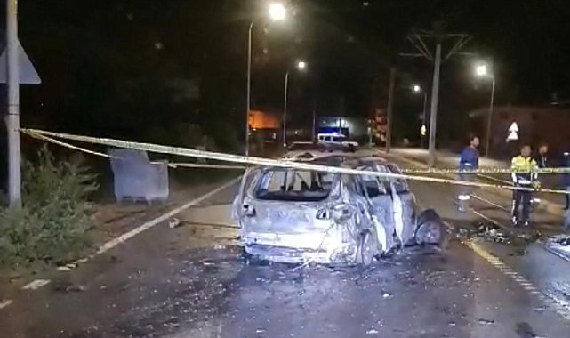 Katener direğine çarparak alev topuna dönen otomobilin sürücüsü ağır yaralandı