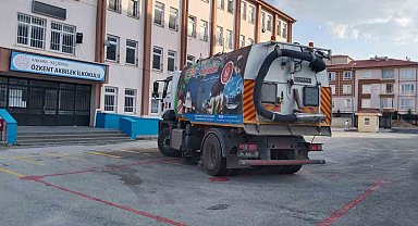 Keçiören'de yeni eğitim dönemi için okullar temizlendi