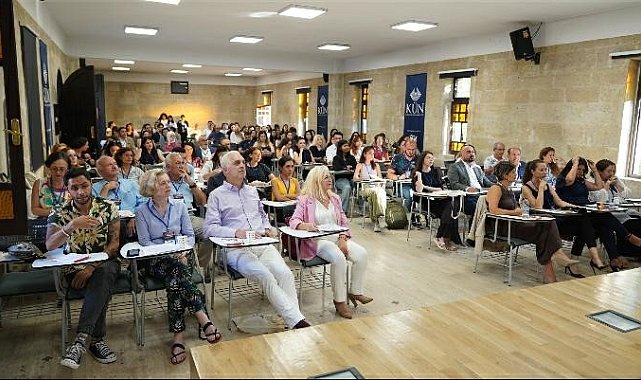 KÜN'de 'II. Uluslararası Ergenlik ve Gençlik Araştırmaları Kongresi' başladı