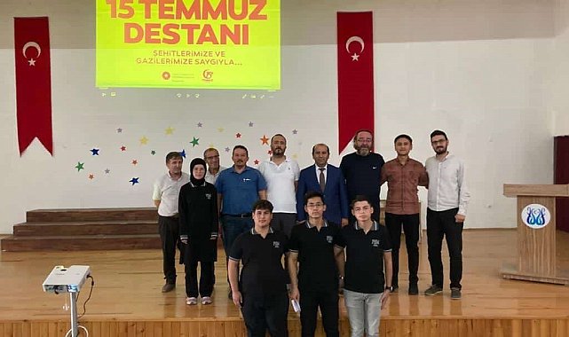 Lise öğrencileri 15 Temmuz'u şiirlerle anlattı