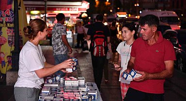 Mersin'de 15 bin kandil simidi dağıtıldı