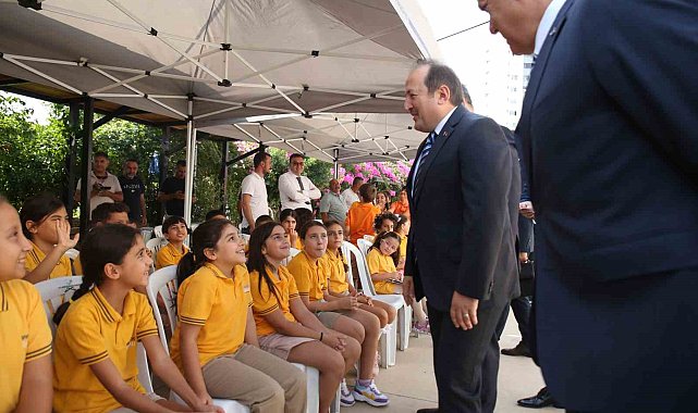 Mersin'de yeni eğitim-öğretim yılı törenle başladı