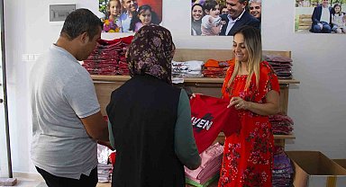Mersin'deki kıyafet evleri dar gelirlilere katkı sağlıyor