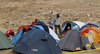 Mide kanaması geçiren ABD'li bilim adamı 400 metreye kadar çıkartıldı