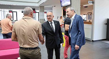 Murat Cahit Cıngı : "Şehrimizin geleceği e-ticaret ve ihracatta"