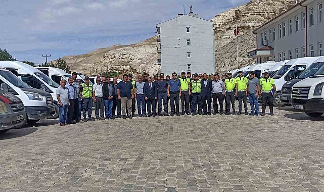 Okul servisi sürücülerine seminer