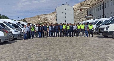 Okul servisi sürücülerine seminer