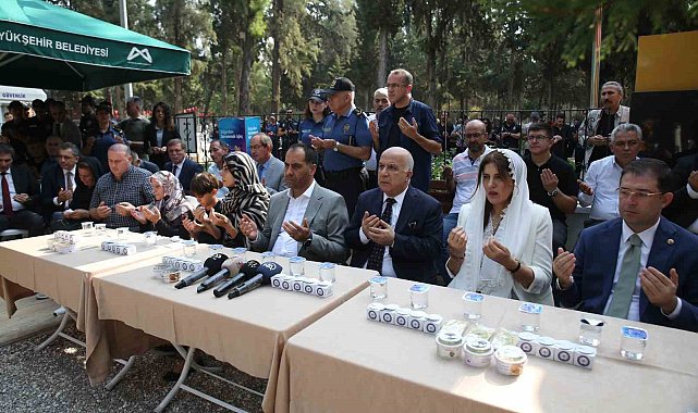 Polisevi şehidi Sedat Gezer, mezarı başında anıldı