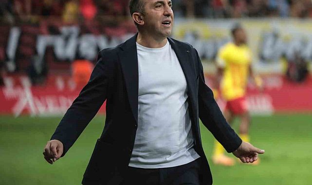 Recep Uçar ilk maçında galibiyetle ayrıldı