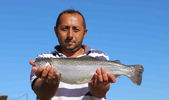 Rusya'nın somon ihtiyacı denize kıyısı olmayan Sivas'tan karşılanıyor