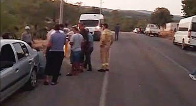 Savrulan otomobil kayaya çarptı: 2 yaralı