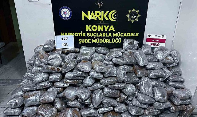 Soğan yüklü tırdan 177 kilogram uyuşturucu madde çıktı