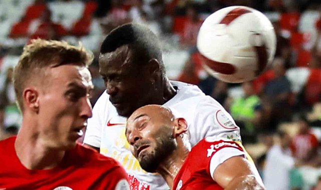 Thiam, Kayserispor tarihine geçti