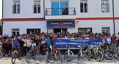 Toroslar'da bisikletli sürüş ve arabasız gün etkinliği yapıldı