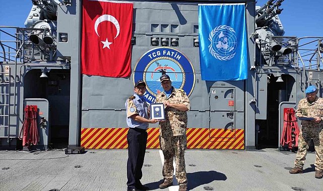 UNIFIL Deniz Görev Kuvveti Komutanı, TCG FATİH gemisini ziyaret etti