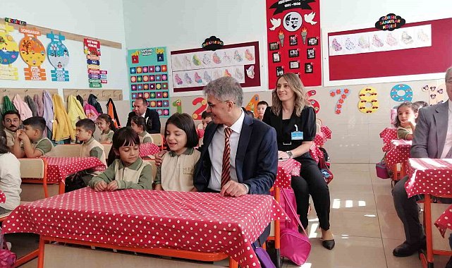 Vali Çelik: "En temel amacımız, çocuklarımızın kaliteli eğitim almasıdır"