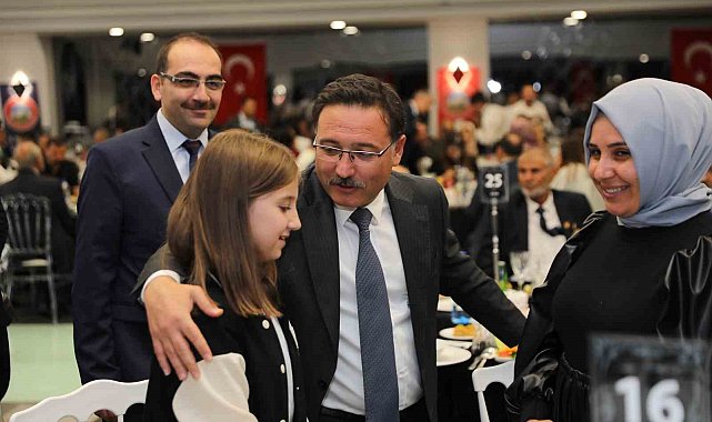 Vali Çiçek, Gaziler Onuruna Yemek Verdi