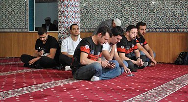 Vefat eden motosiklet sürücüleri için Mevlid-i Şerif okutuldu