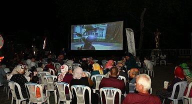 Yenişehir'de açık hava sinema günleri başladı