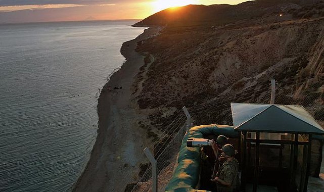 Yunanistan'a kaçmaya çalışırken yakalandılar, 10'u FETÖ'cü çıktı!