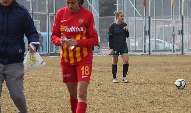 ZeynepBilir, U17 Kız Milli Takımı'na çağrıldı
