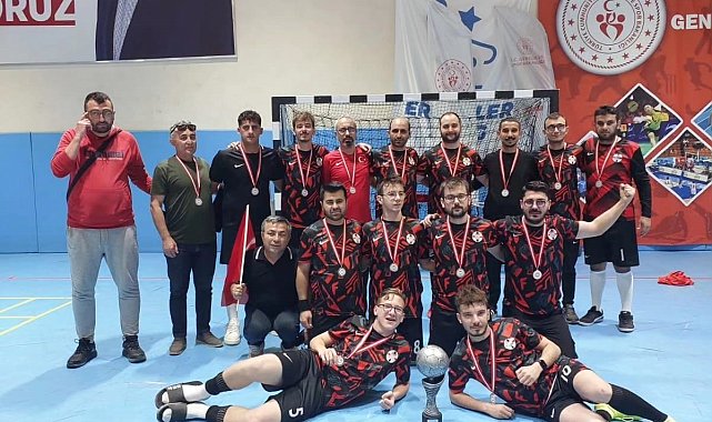 100. Yıl Zafer Kupası'nda 2'ncilik Eskişehir'in